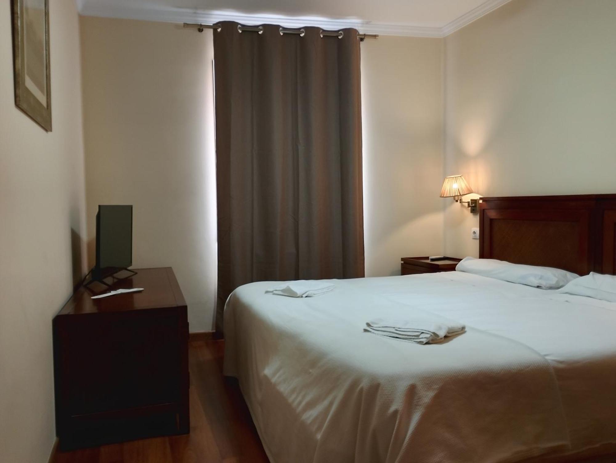 Cabalo Furado Tui Hotel Luaran gambar